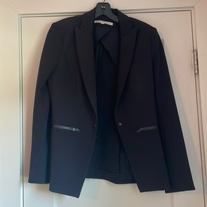 Veronica Beard size 6 navy scuba blazer